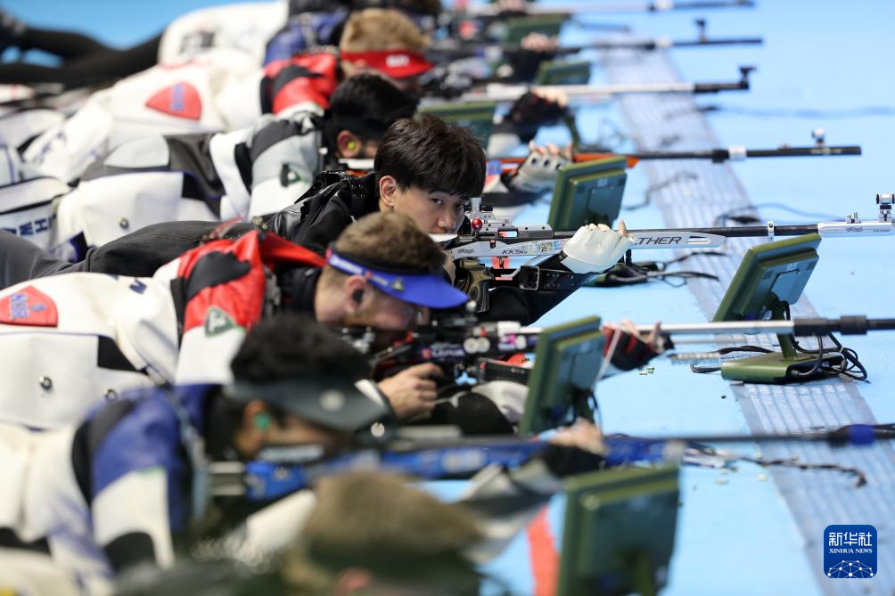 射击世锦赛:刘宇坤获男子50米步枪三姿冠军