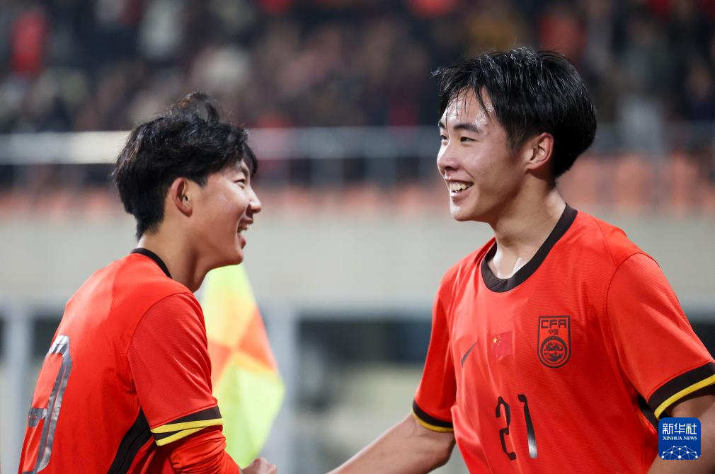 足球——U17亚洲杯预选赛:中国胜孟加拉国