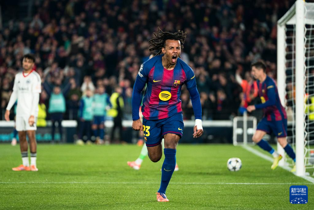 欧冠:巴塞罗那胜法兰克福