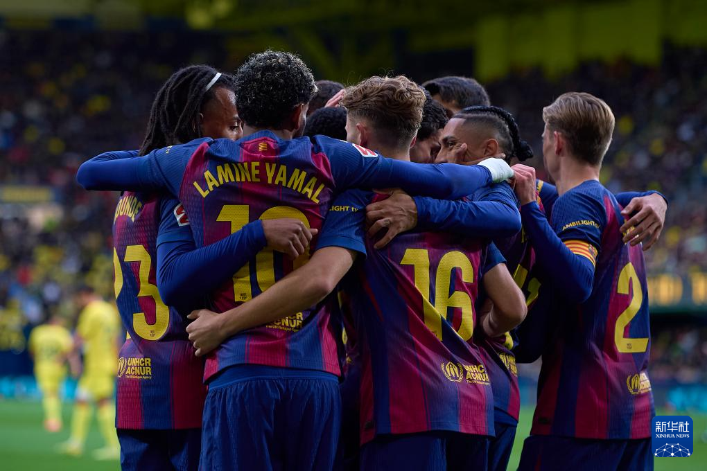 足球——西甲:巴塞罗那胜比利亚雷亚尔