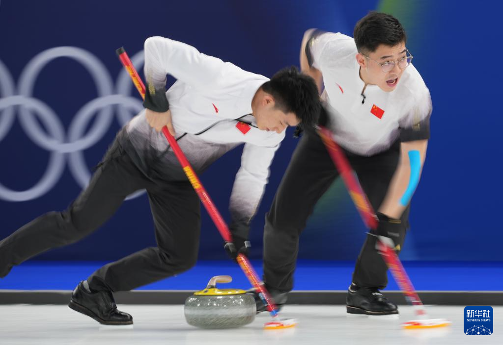 冬奥会｜冰壶——男子循环赛：中国队不敌瑞士队