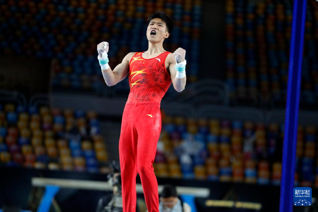 体操世界杯开罗站|李鸿颜获男子单杠冠军