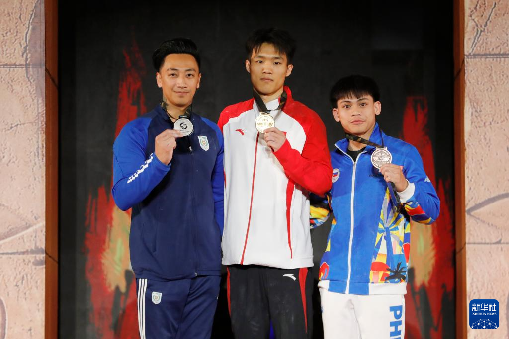 体操世界杯开罗站|李鸿颜获男子单杠冠军