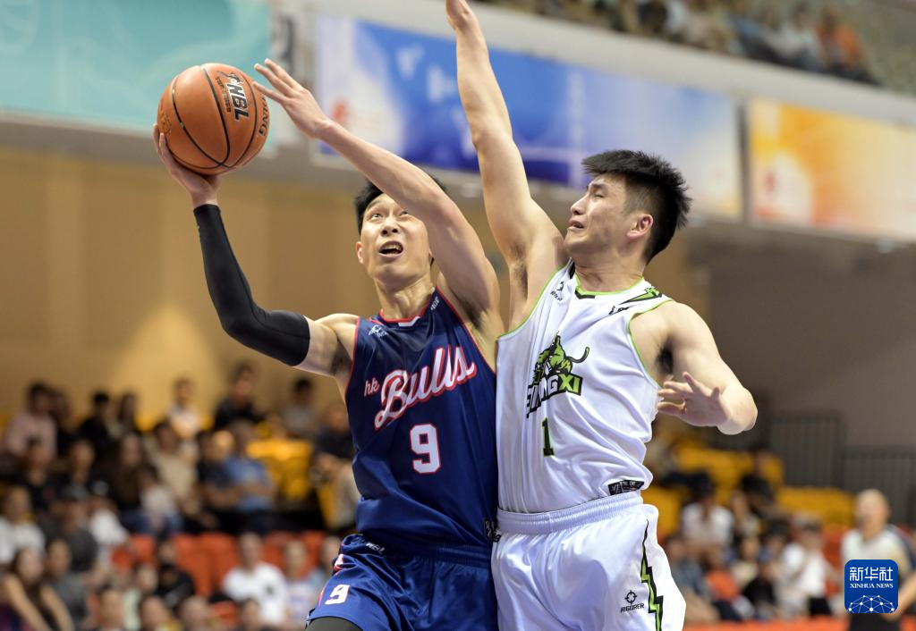 篮球——全国男子联赛：香港金牛队晋级决赛