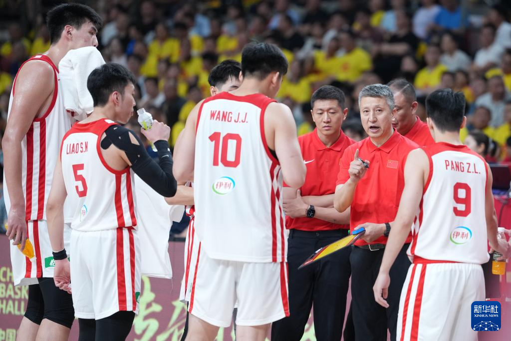 男篮热身赛:中国队胜塞尔维亚KK FMP俱乐部队