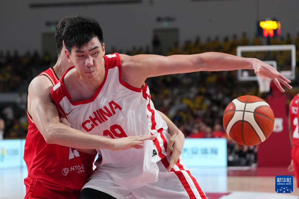 男篮热身赛:中国队胜塞尔维亚KK FMP俱乐部队