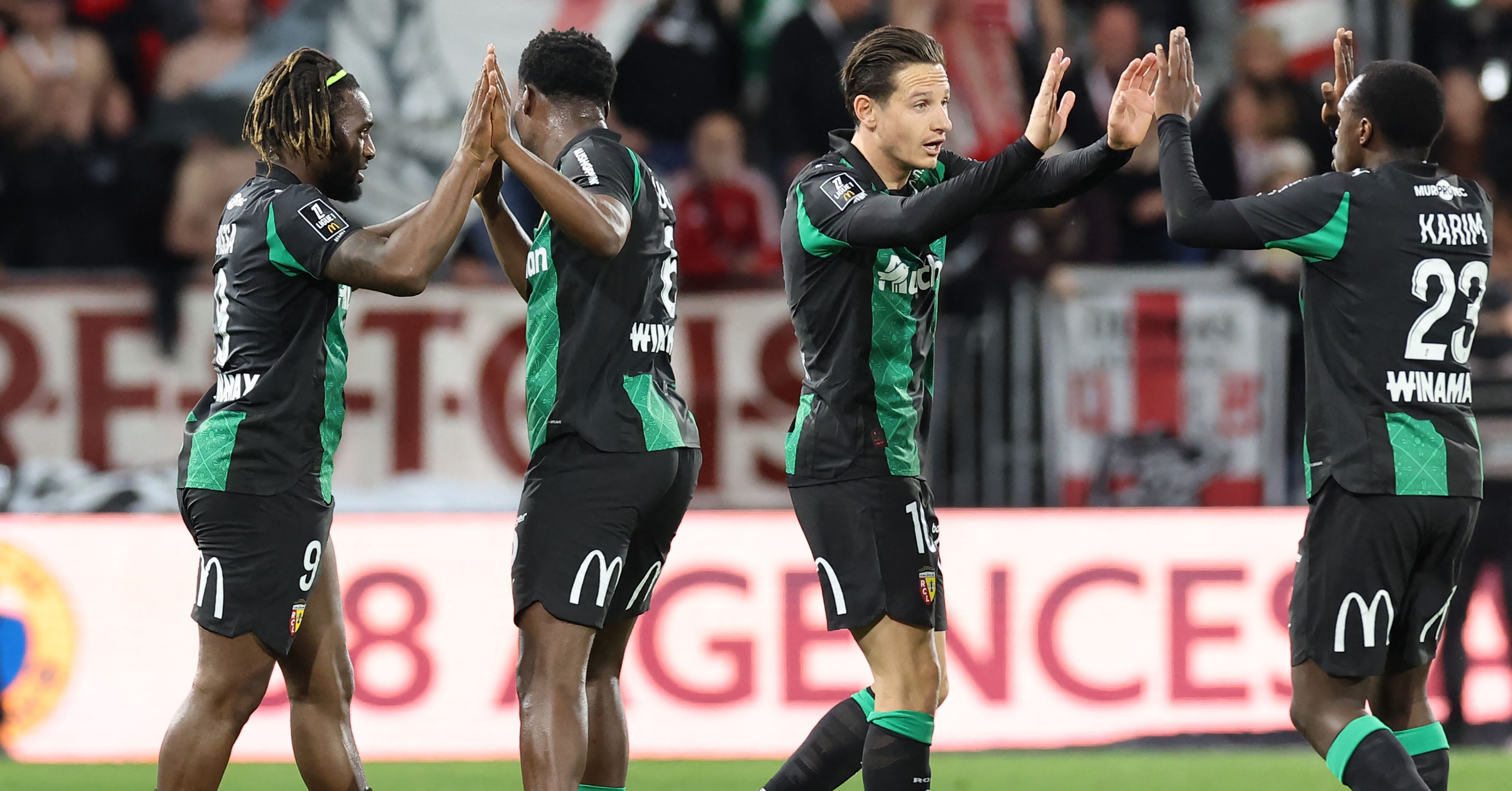 法甲 | 0比3追成3比3  朗斯险平布雷斯特