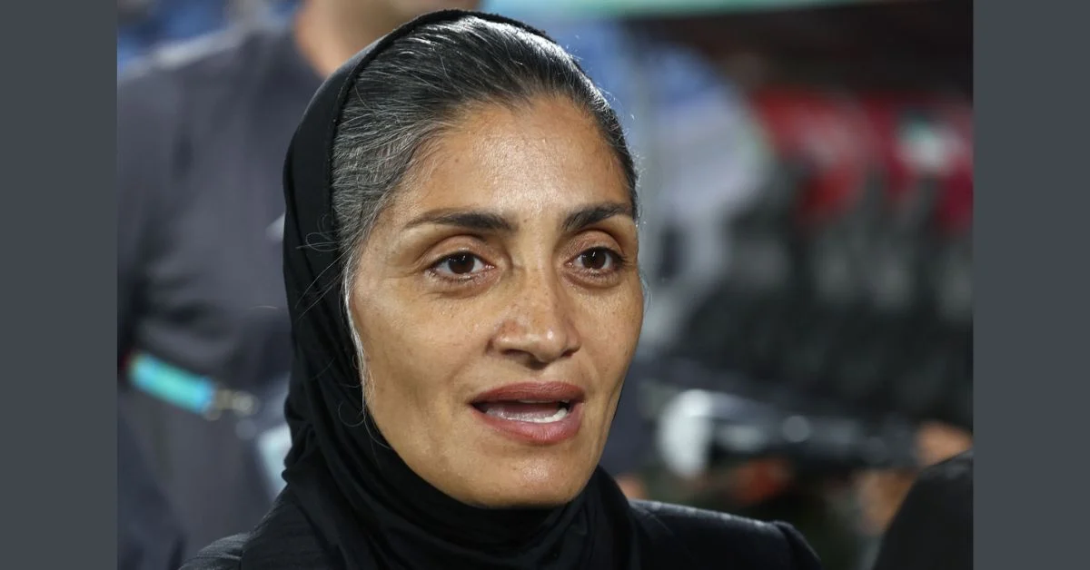 女足亚洲杯 | 哈梅内伊遇袭？ 伊朗女足主帅：请你发问比赛问题