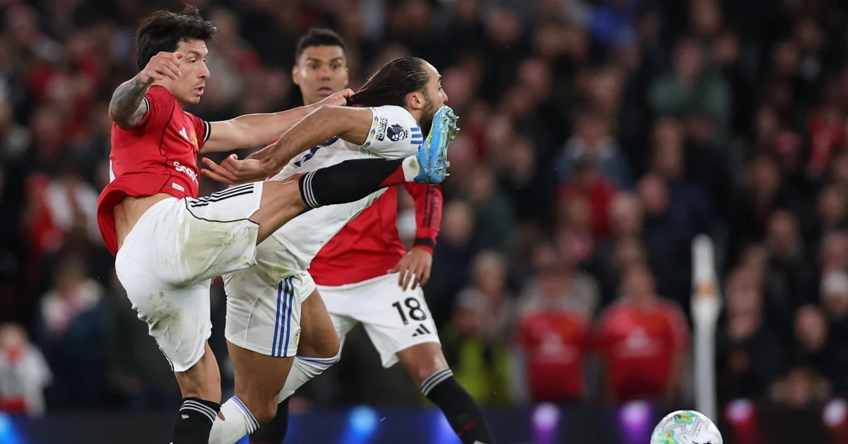 英超｜扯头发染红创先例　马丁内斯遭3场禁赛